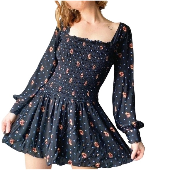NWT Free People Black Smocked Floral Mini Dress Size Small S Long Sleeve - Picture 2 of 12